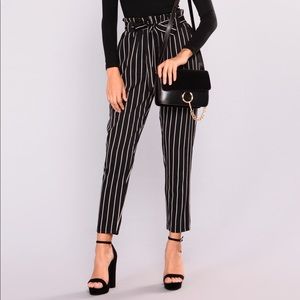 Black and white Fashion Nova pants. M